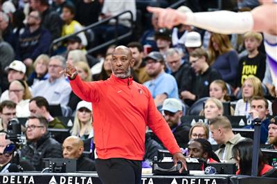 Journaliste américain : le directeur général des Trail Blazers a strictement ordonné aux joueurs de ne pas contacter Billups pendant l'enquête