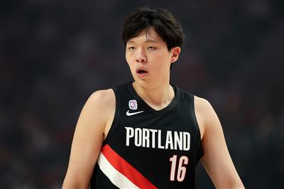 Personne médiatique : Plus la petite formation des Trail Blazers est performante, moins Yang Hansen aura d'opportunités