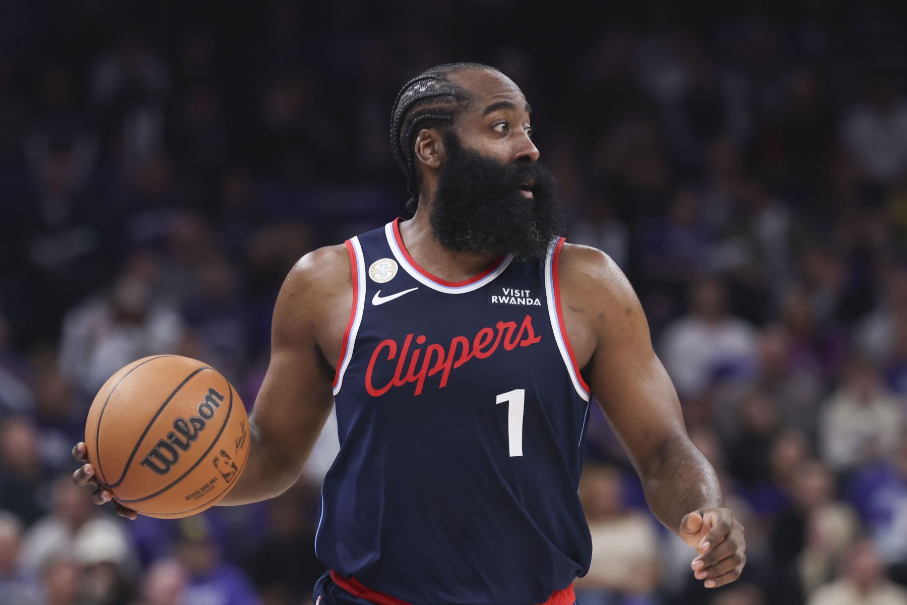 Harden a réalisé 8 triples doubles au cours de sa carrière avec les Clippers, le plus grand nombre dans l'histoire de l'équipe, et plus de 40 triples doubles, le deuxième de l'histoire de la NBA.